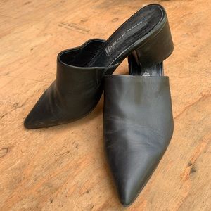 STEVEN Heeled Mules